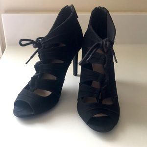Black Suede lace up Kelly&Katie caged heels sz 6.5